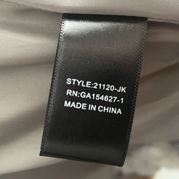 Faux Fur Coat Size M Joh Hook Closure Faux Fur Lilac Gray Cream Brown Fuzzy - Picture 15 of 16